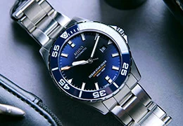 Do you like watches with blue dials? Here we have collected our 6 best-looking models, from dressy models to diving watches!